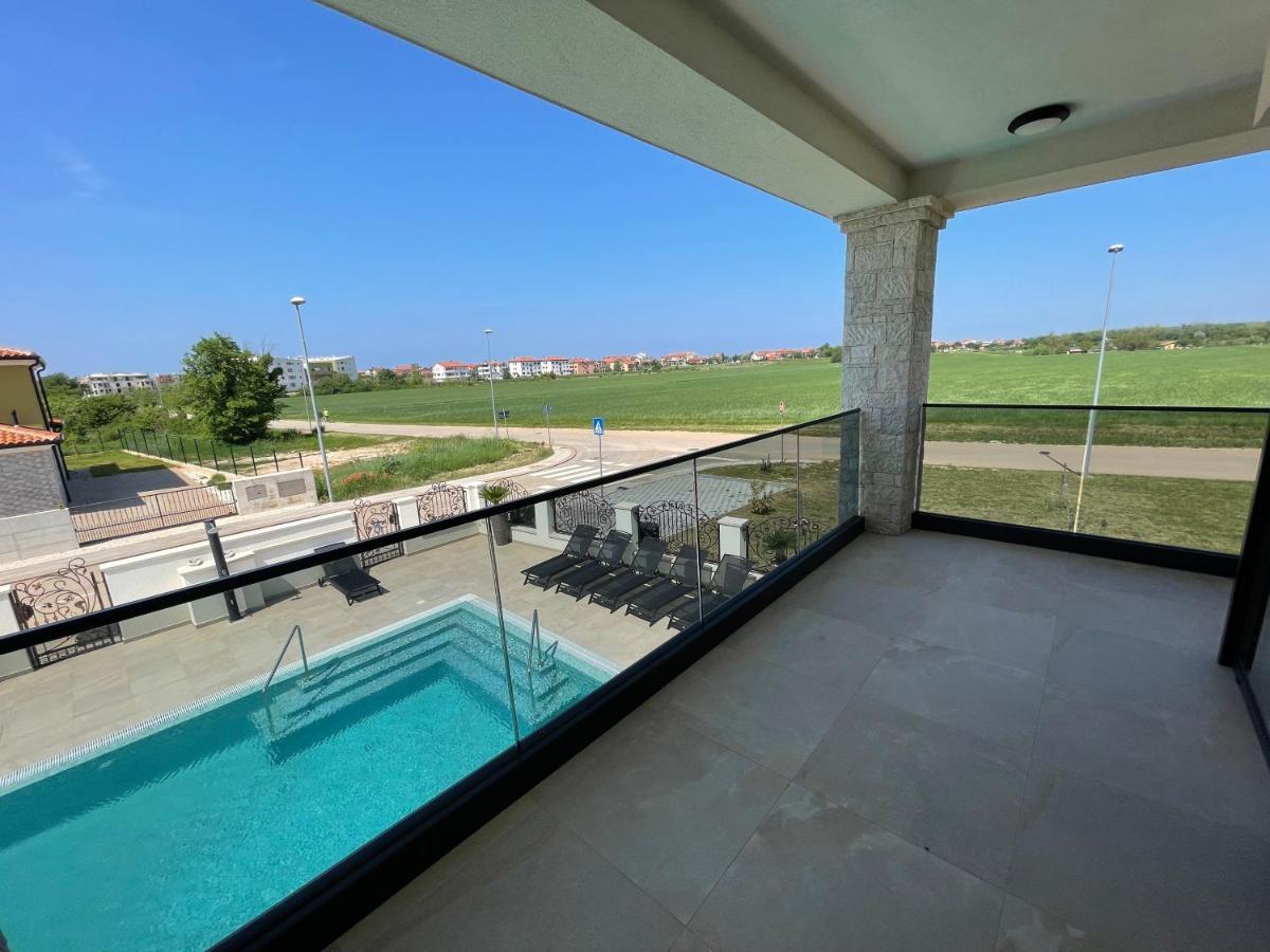 Vila Softic Amra Umag Bagian luar foto
