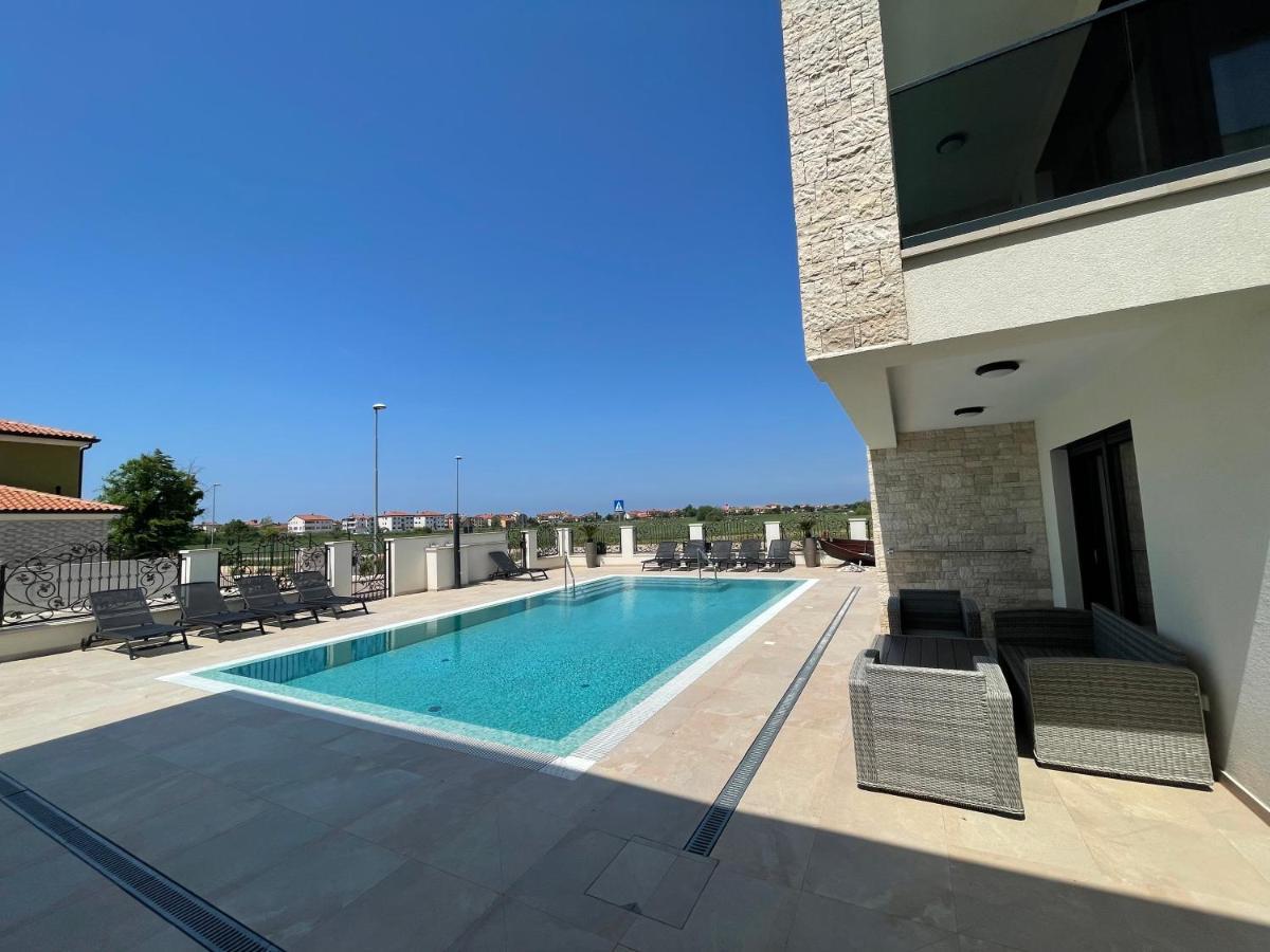 Vila Softic Amra Umag Bagian luar foto