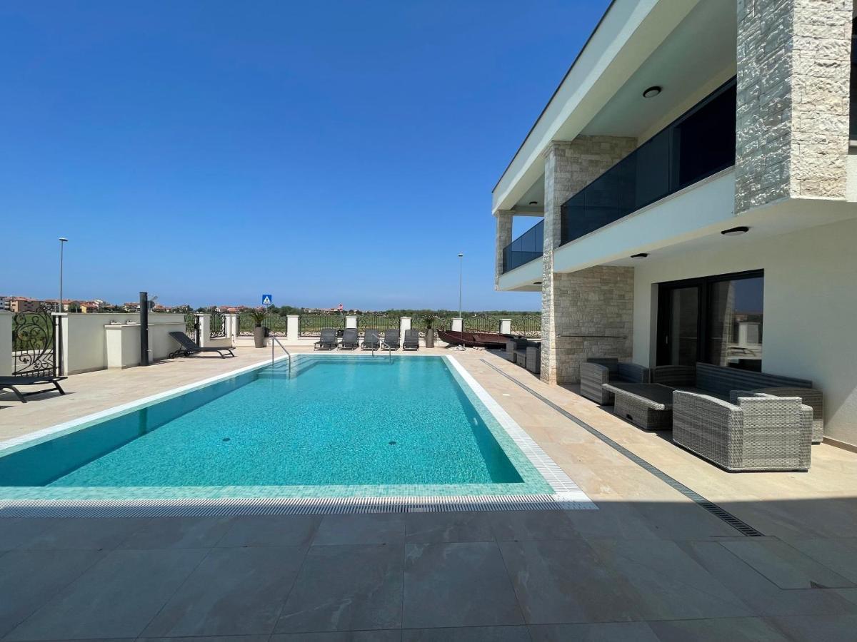Vila Softic Amra Umag Bagian luar foto